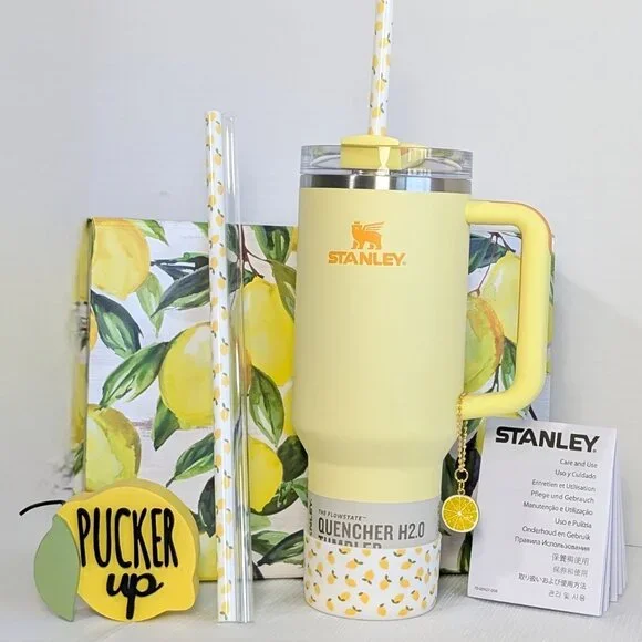 ๐ Stanley Quencher 40oz Sunshine Yellow Tumbler w/ Lemon Accessories & Box NWT - Picture 1 of 7